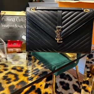 Saint Laurent Monogram LARGE  grained chain bag